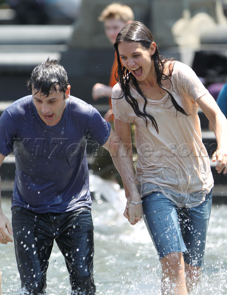 Katie Holmes nyc nipples fountain wet tom cruise 