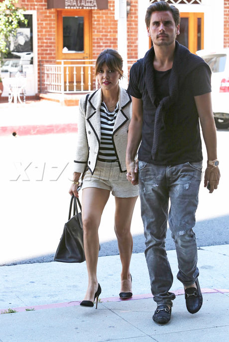 reality tv kardashian scott disick legs holding hands