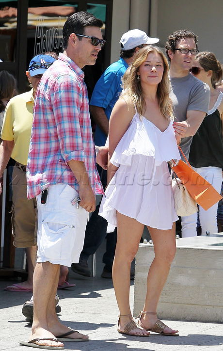 Taverna Tony LeAnn Rimes Eddie Cibrian possibly pregnant white dress weight pregnant 