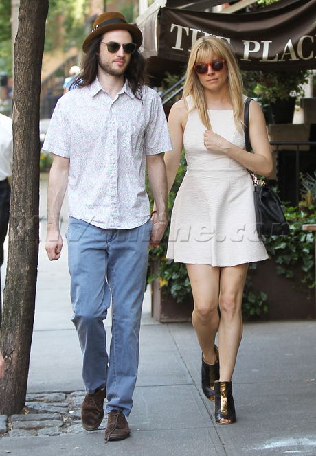 Tom Sturridge Sienna Miller dress legs hat sunglasses denim button up couple happy cute nyc blonde smile engaged fiance fiancee