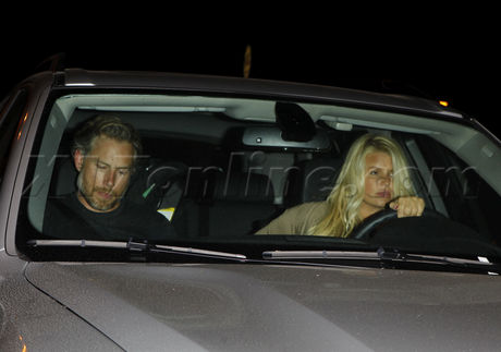 Jessica Simpson Pinz bowling blonde 