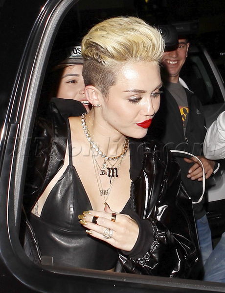 Miley Cyrus singer ring el rey theatre myspace party denim jacket leather