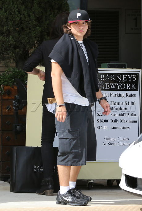 Prince Jackson barney's  shopping paris jackson michael hat 
