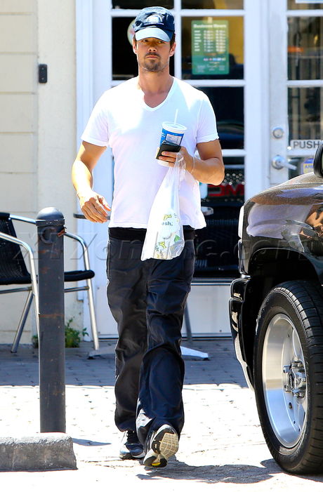Josh Duhamel Subway p t-whirt 