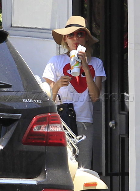 Diane Kruger Joshua Jackson hat car wire tapping bugs