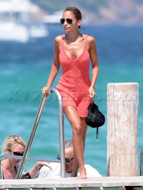Nicole Richie boobs tanned legs sunglasses busty saint tropez france dress club 55 