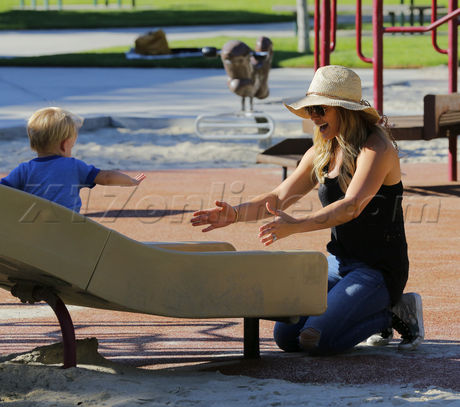 Hilary Duff Luca Beverly Hills park