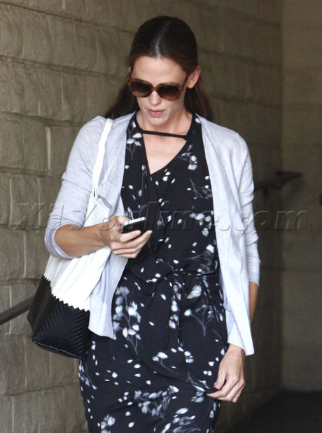 Jennifer Garner dress Ben Affleck Rumpled 