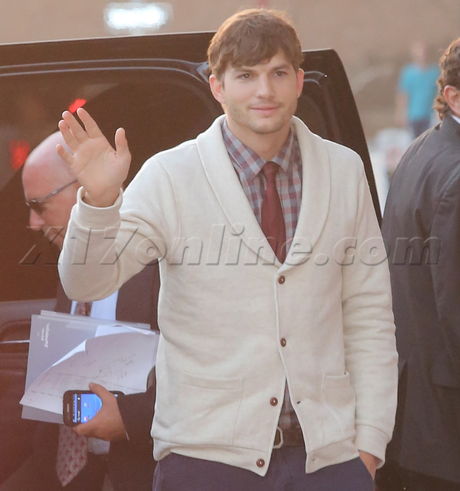 Ashton Kutcher jobs premiere screening autograph 