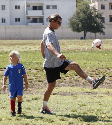 Gavin Rossdale soccer Kingston Zuma Gwen Stefani