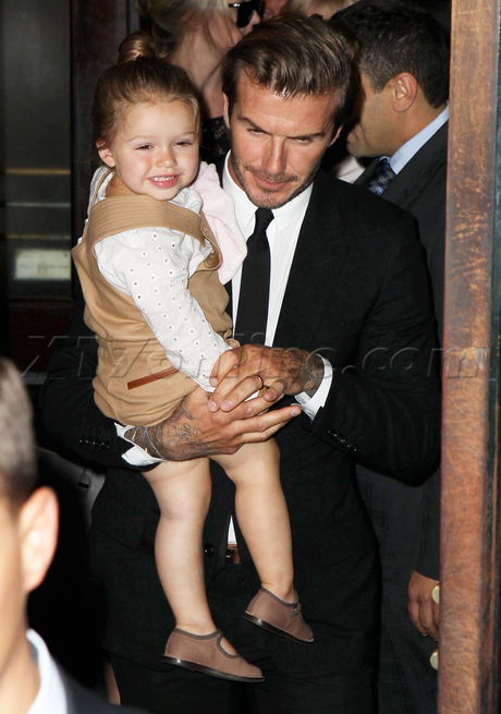 sunglasses Victoria  Beckham David  Beckham harper Balthazar 