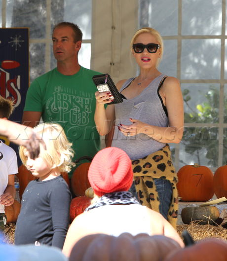 Gwen Stefani Kingston Zuma Lake Arrowhead Pregnant 
