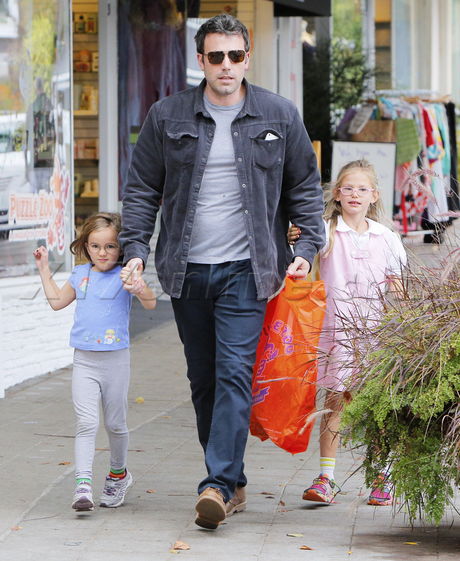 denim boots Ben Affleck ice cream violet seraphina kids toys jen garner sunglasses 