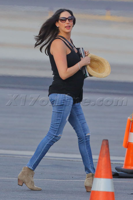 sunglasses Lauren Silverman Simon Cowell rolls royce private plane pregnant