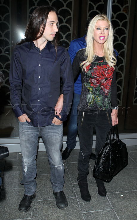 Tara Reid hakkasan blonde roses dinner hollywood beverly hills