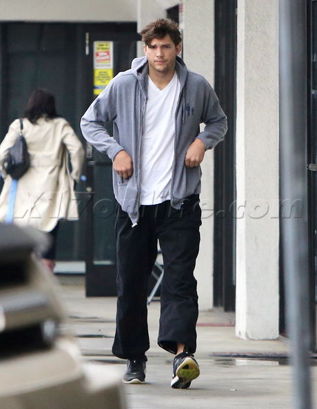 Ashton Kutcher, Mila Kunis casual hoodie track pants 