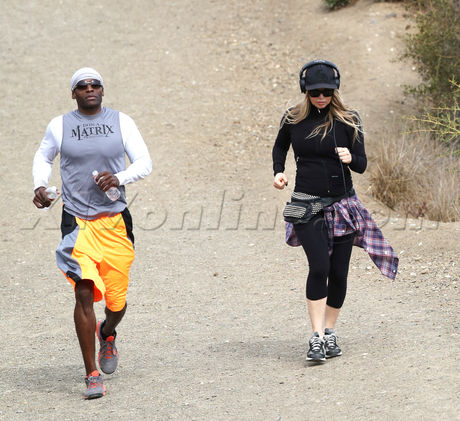 Fergie running exercise sunglasses baby mom 