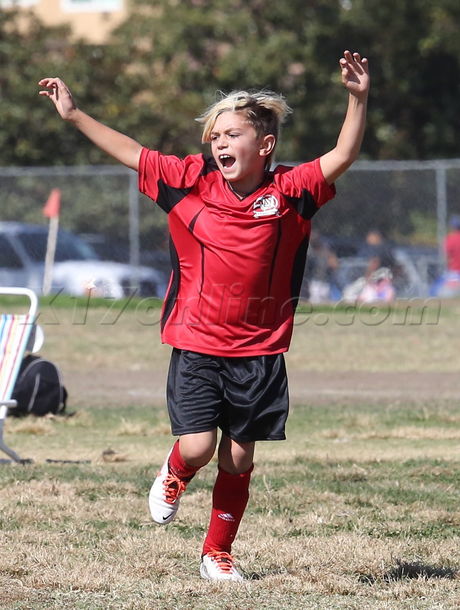 Kingston Rossdale Gavin Gwen Stefani Soccer Brentwood 