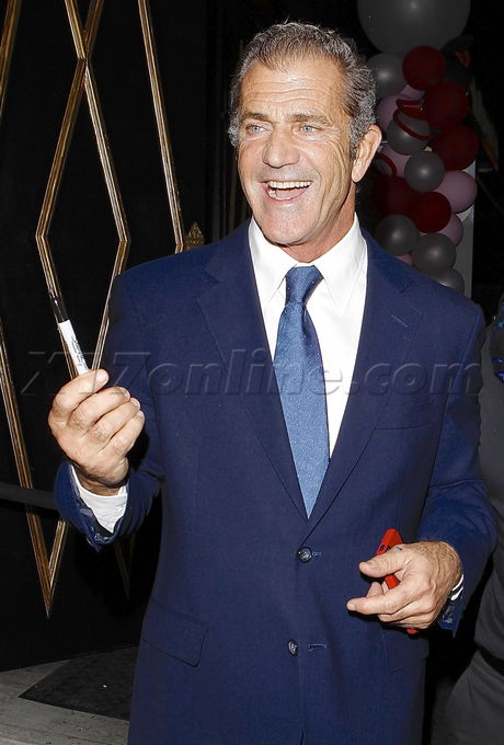 Mel Gibson bootsy bellows suit bloodshoot eyes autograph