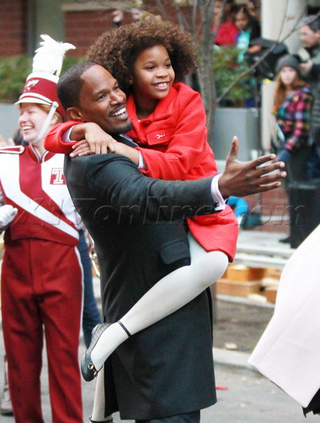 filming movie annie remake dancing ose Byrne, Cameron Diaz, Jamie Foxx Quvenzhane Wallis Rose Byrne, Cameron Diaz, Jamie Foxx 