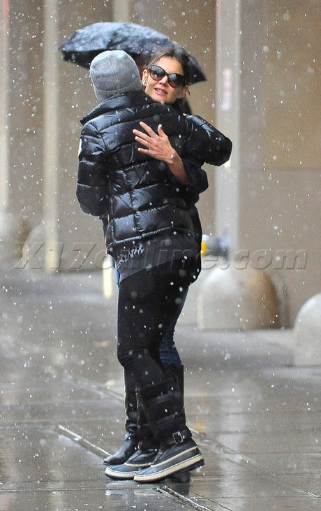 Katie Holmes sunglasses snow jacket nyc 