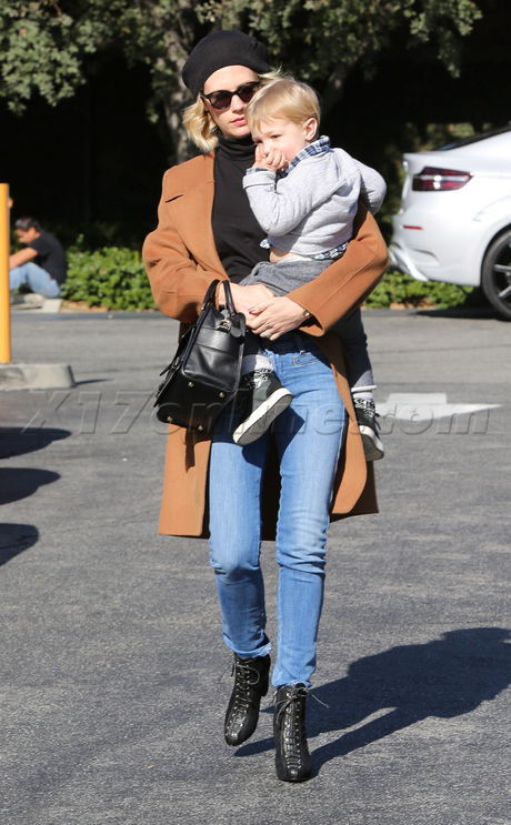cold chilly jacket January Jones jeans beret boots xander 