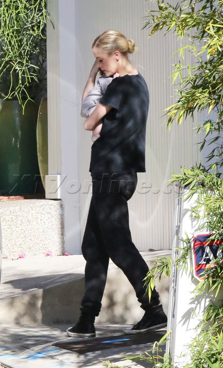 Jaime King  crying baby sunglasses tee shirt 