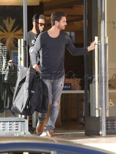 sunglasses Scott Disick reality barneys shopping hug posse crew Barneys New York 