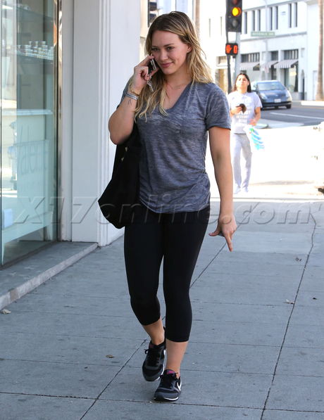 Hilary Duff tights t-shirt Beverly Hills 