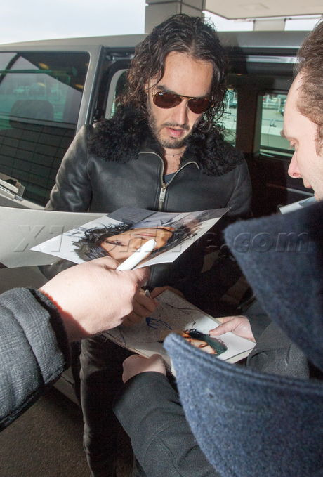 Berlin Flughafen NIF Russel Brand Tegel airport