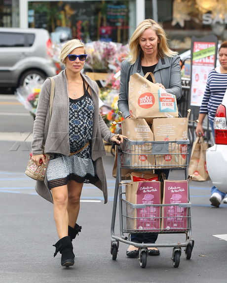 sunglasses Elsa Pataky chris hemsworth pregnant boots dress boho 