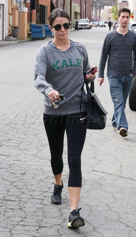 sunglasses Nikki Reed sweats gym sneakers