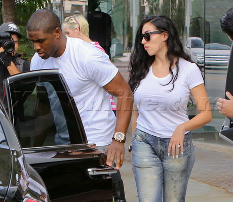 jeans Lilit Avagyan Reggie Bush Kim Kardashian sneakers tee shirt
