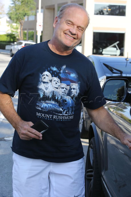 sunglasses sweats Kayte Walsh shopping whole foods