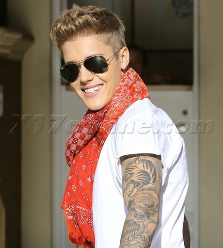 sunglasses Justin Bieber scarf tattoos tee shirt 4 seasons