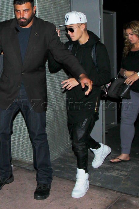 Justin Bieber hollywood singer leather bookbag sunglasses 