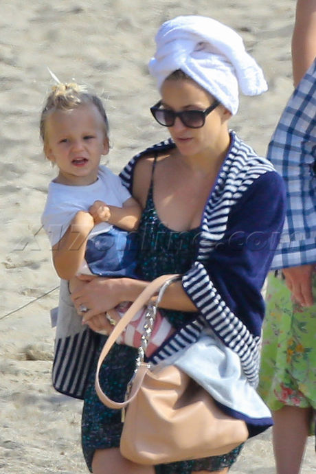 sunglasses Kate Hudson dress beach party