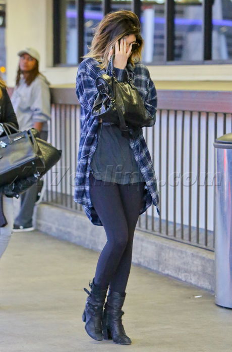 Kylie Jenner plaid bieber airport justin bieber sunglasses lax nyc reality tv 