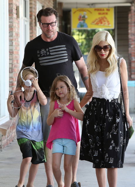 Tori Spelling and Dean McDermott