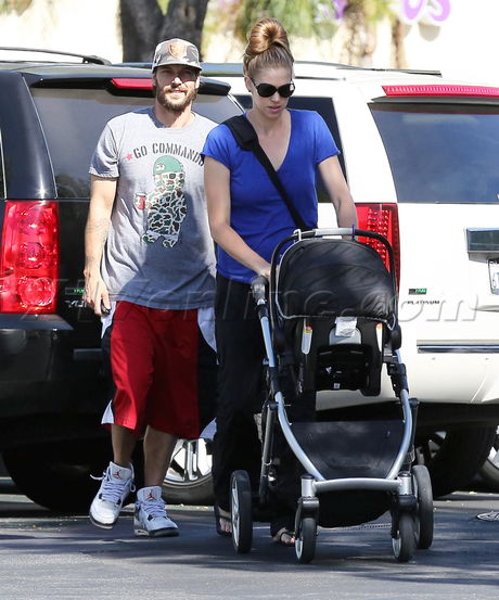 Kevin Federline hat britney spears calabasas starbucks commando Peyton Marie