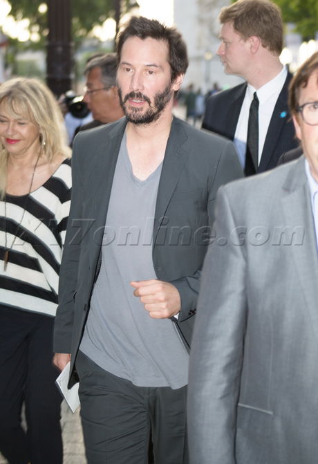 paris france Keanu Reeves Champs Elysees 