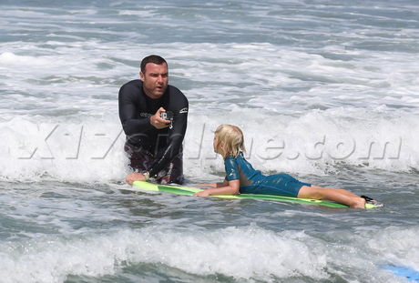 Liev Schreiber surf beach