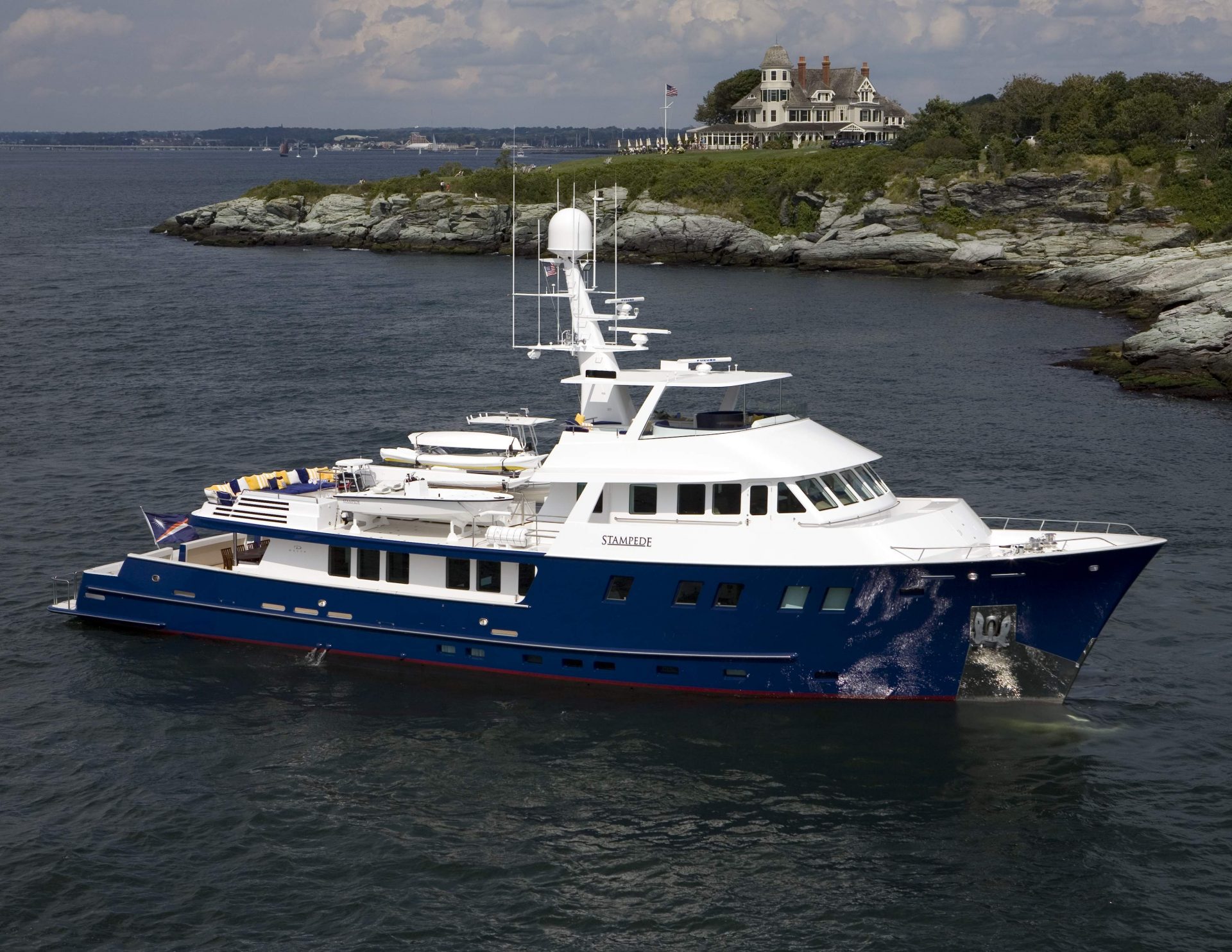 STAMPEDE YACHT FOR SALE DELTA LUXURY YACHT