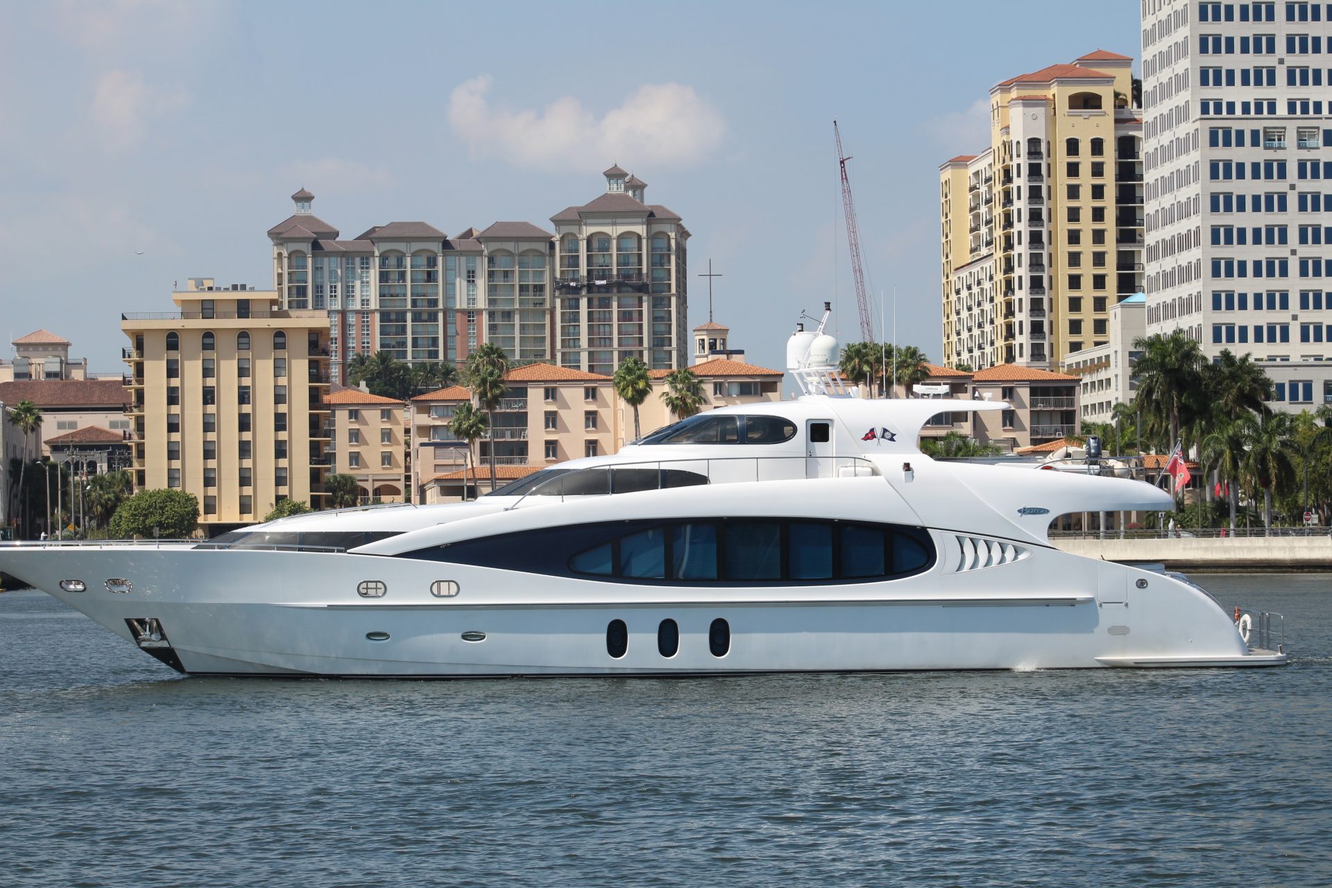 SEA BREEZE YACHT SPECS 101.8FT / 31M KAISERWERFT YACHT