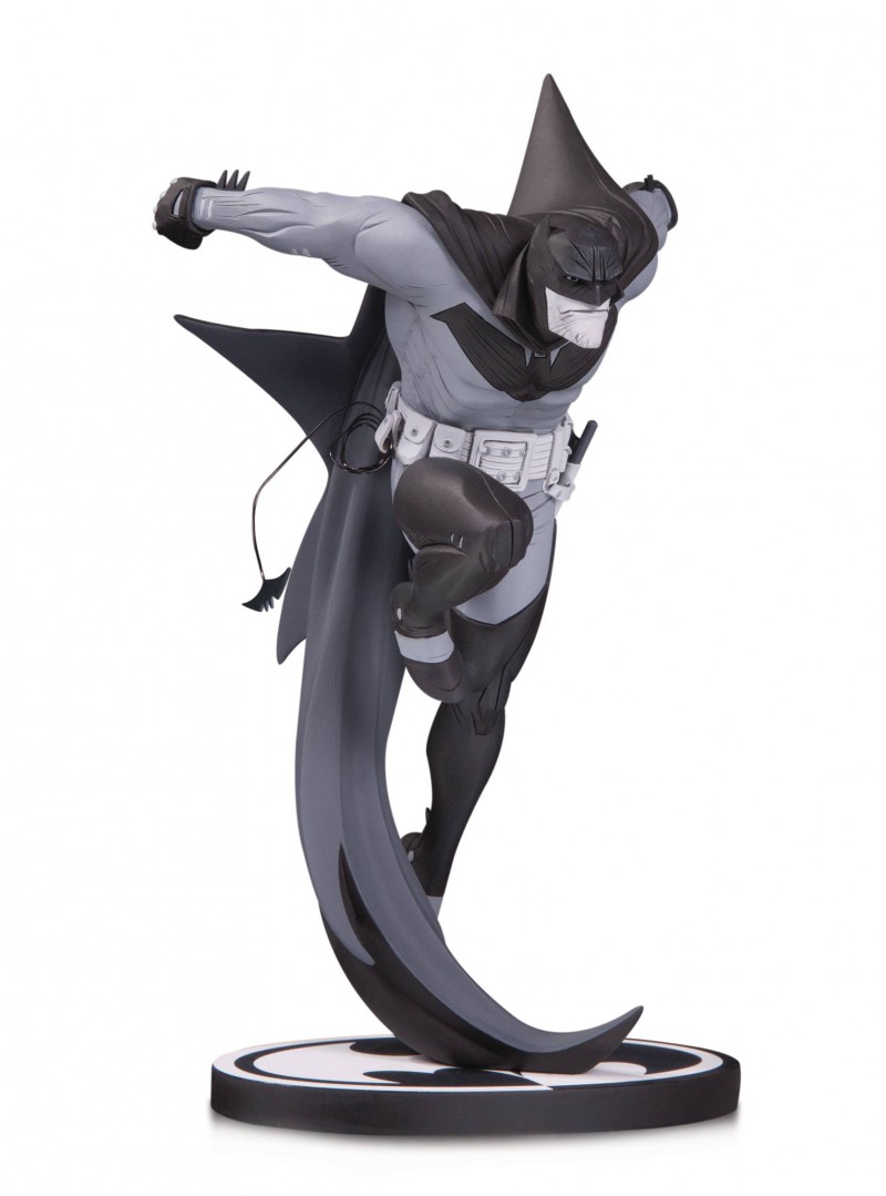 DC Statue Batman Black and White White Knight By Sean Murphy