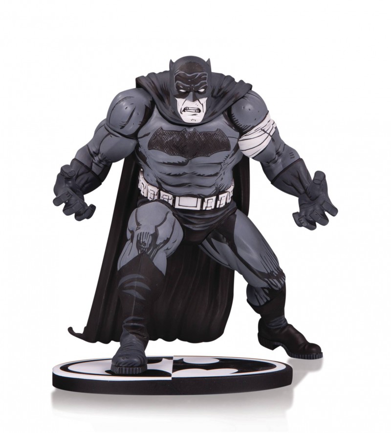 DC Statue Batman Black and White by Klaus Janson